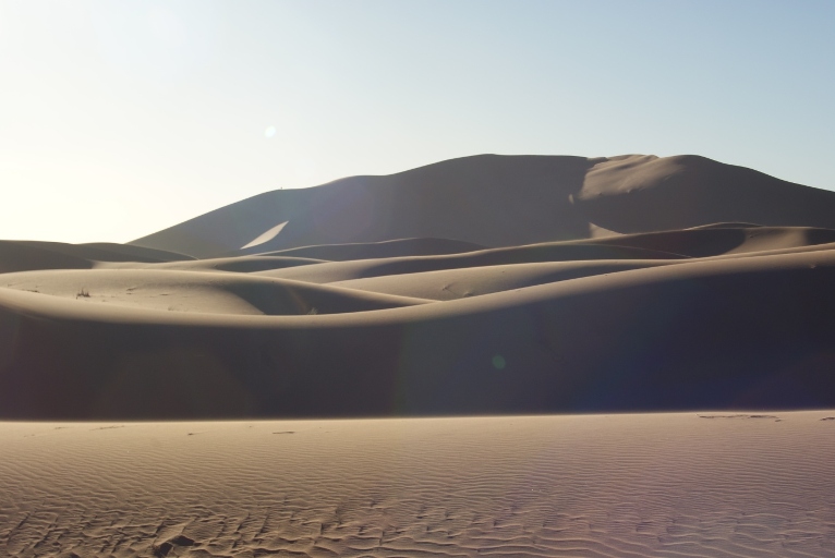 oasis tazarine dans le desert du merzouga du voyage au maroc